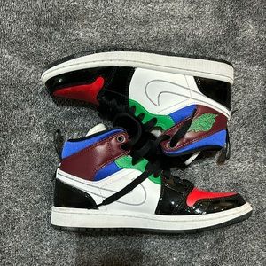 Jordan 1 Mid SE Black White-Multi Color Women’s 7